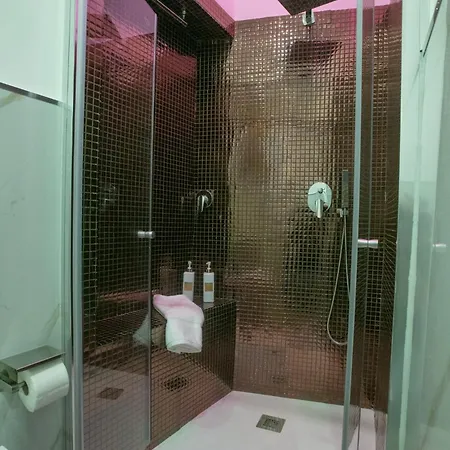 Pignasecca Domus Πανσιόν 4*