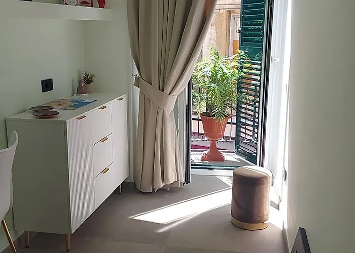 Pignasecca Domus 4*